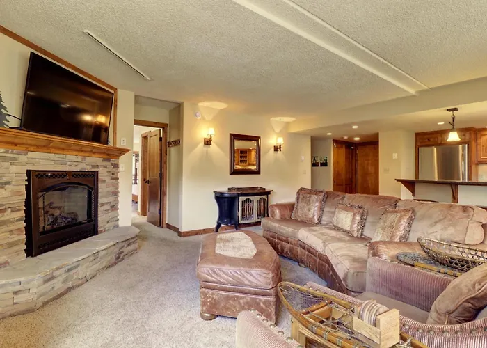 Wl210 West By Skyrun Apartment