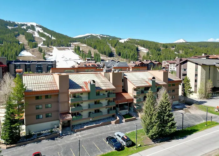 Wl210 West By Skyrun Apartment